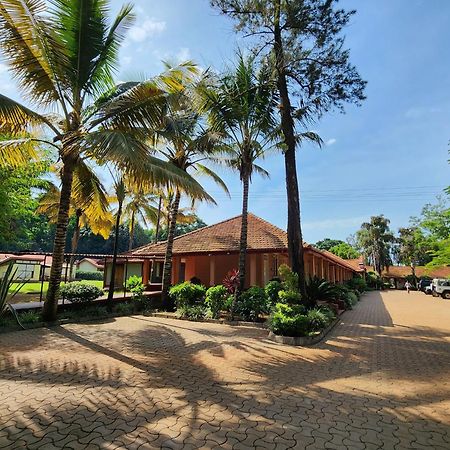 Masindi Hotel Esterno foto