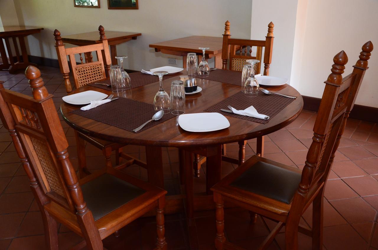 Masindi Hotel Esterno foto